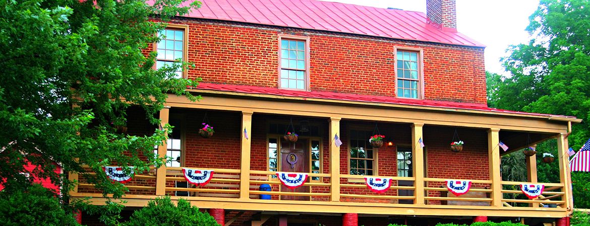 Inn at the Crossroads