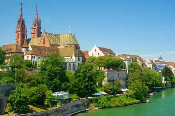 Pont de mai à Bale