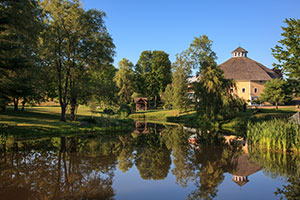 The Inn at the Round Barn Farm